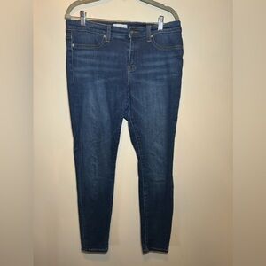 High rise, skinny Lily Ryan jeans, size 32